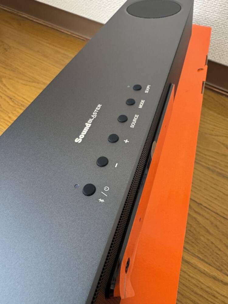 【開封レビュー】Sound Blaster Katana SE ワンボディで低音もしっかり鳴るデスク向けサウンドバー